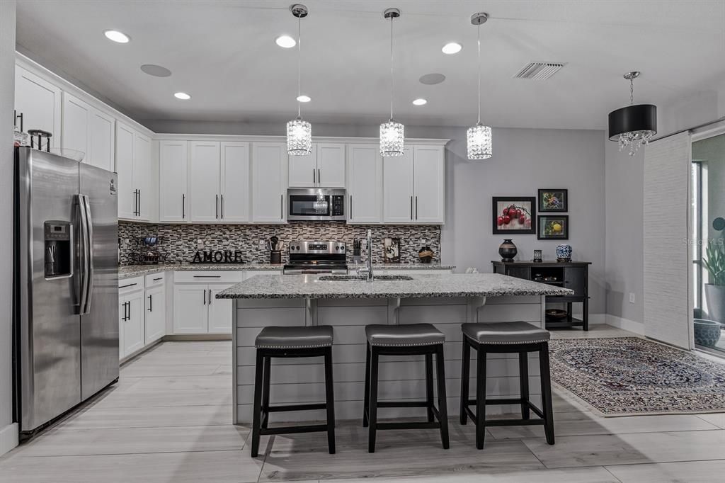 Active With Contract: $379,900 (3 beds, 2 baths, 1826 Square Feet)