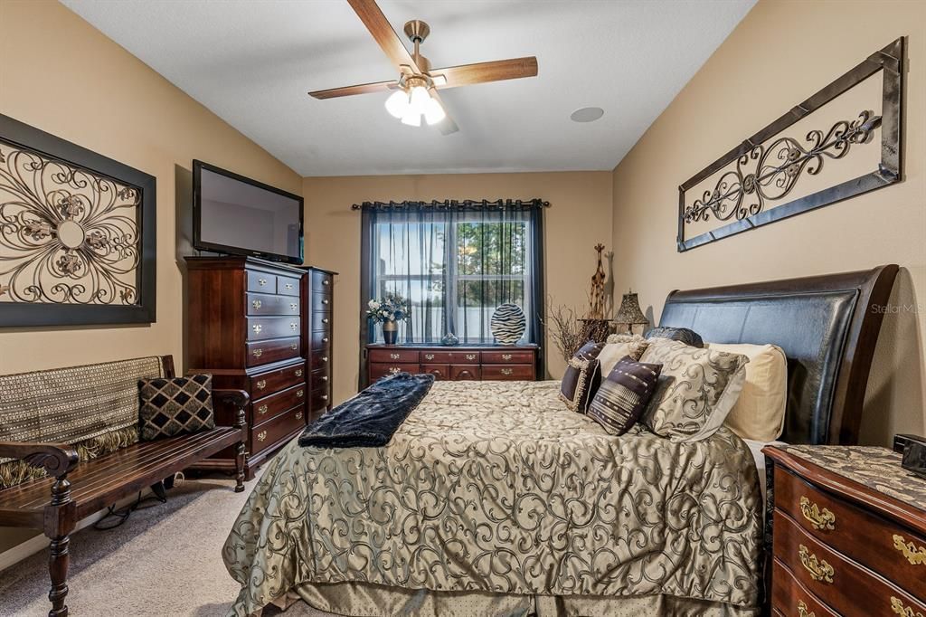 Active With Contract: $379,900 (3 beds, 2 baths, 1826 Square Feet)