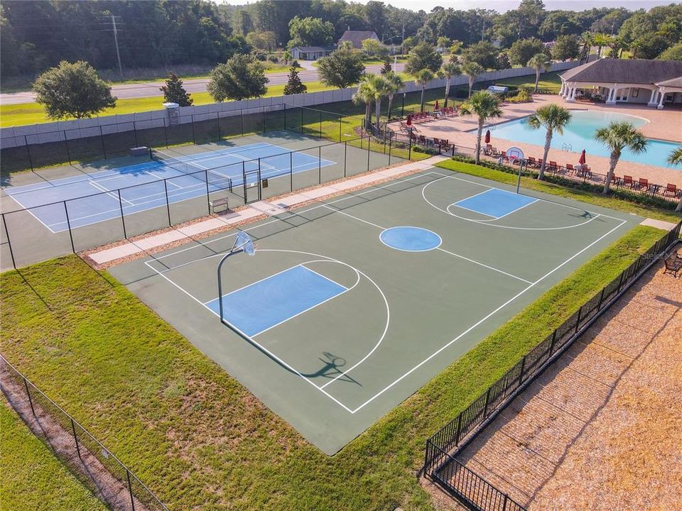 Active With Contract: $379,900 (3 beds, 2 baths, 1826 Square Feet)