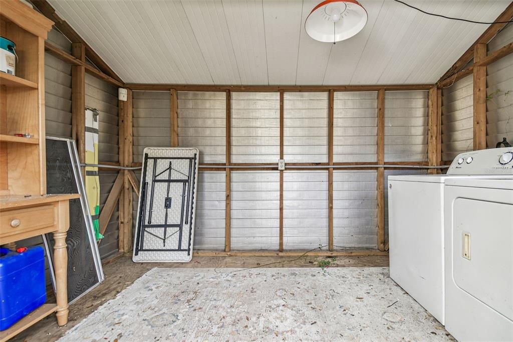 Под контрактом: $1,800 (2 спален, 1 ванн, 1093 Квадратных фут)