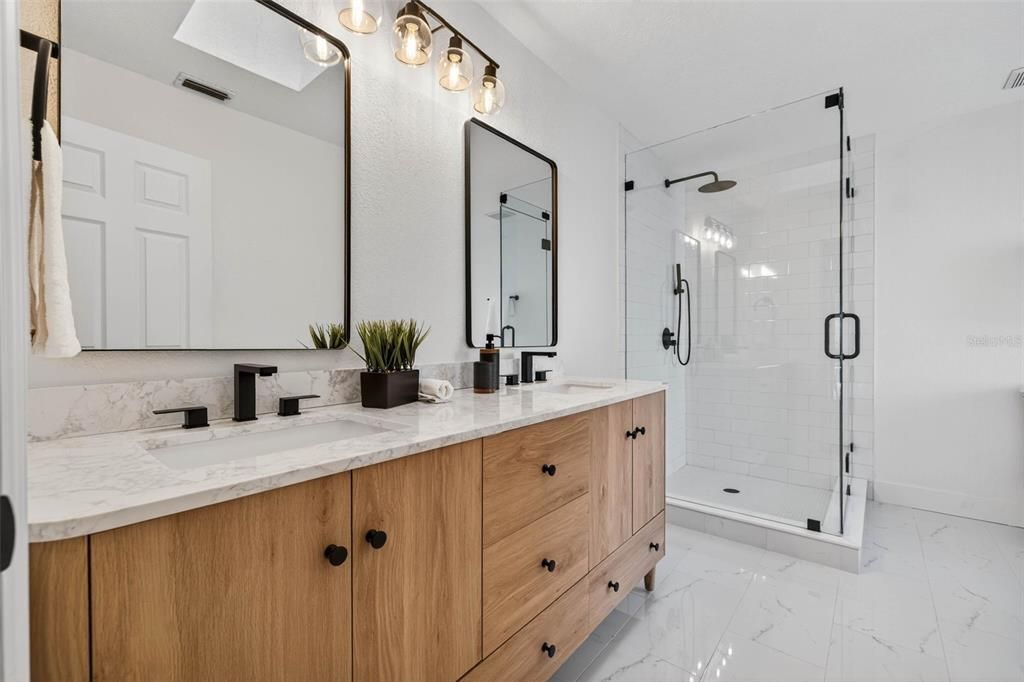 En Venta: $514,999 (3 camas, 2 baños, 1720 Pies cuadrados)