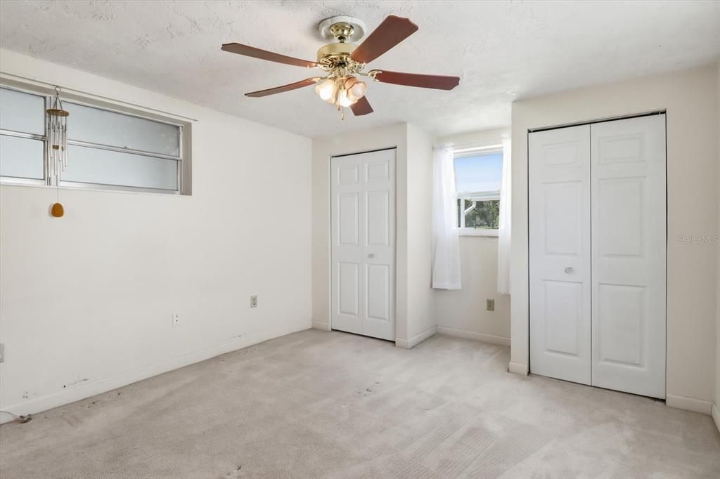 For Sale: $195,000 (3 beds, 2 baths, 1016 Square Feet)