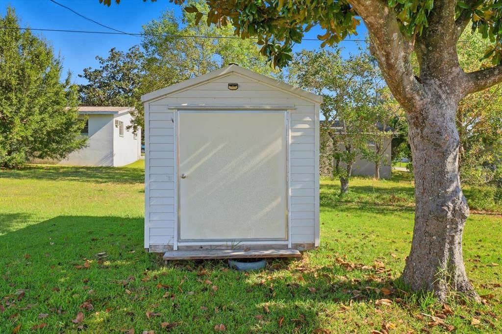 For Sale: $195,000 (3 beds, 2 baths, 1016 Square Feet)