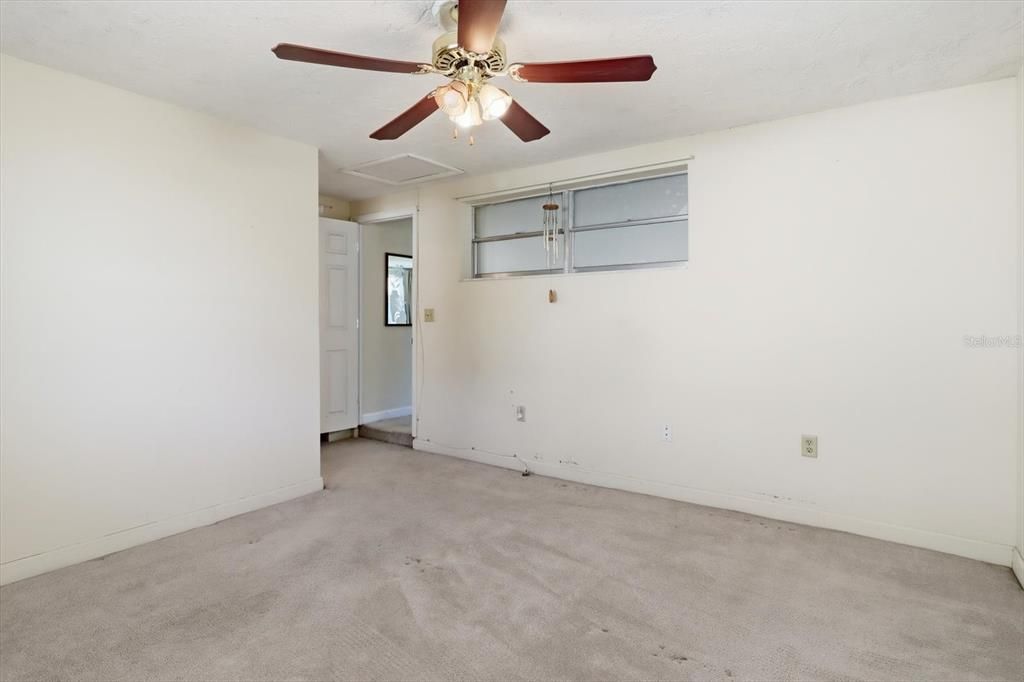 For Sale: $195,000 (3 beds, 2 baths, 1016 Square Feet)