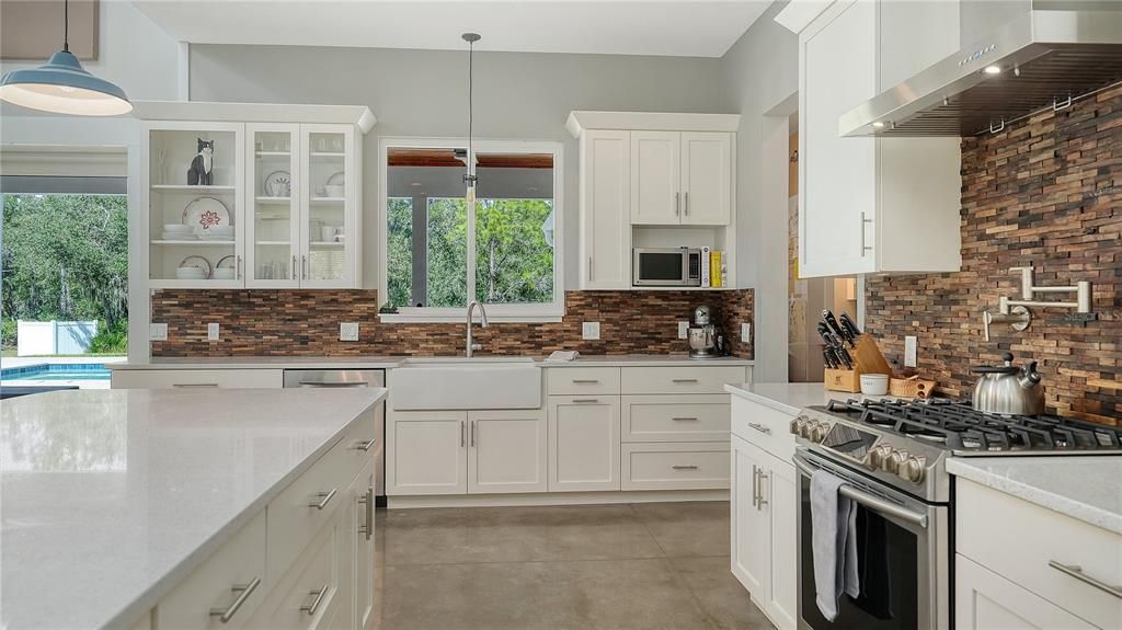 На продажу: $2,250,000 (4 спален, 4 ванн, 4003 Квадратных фут)