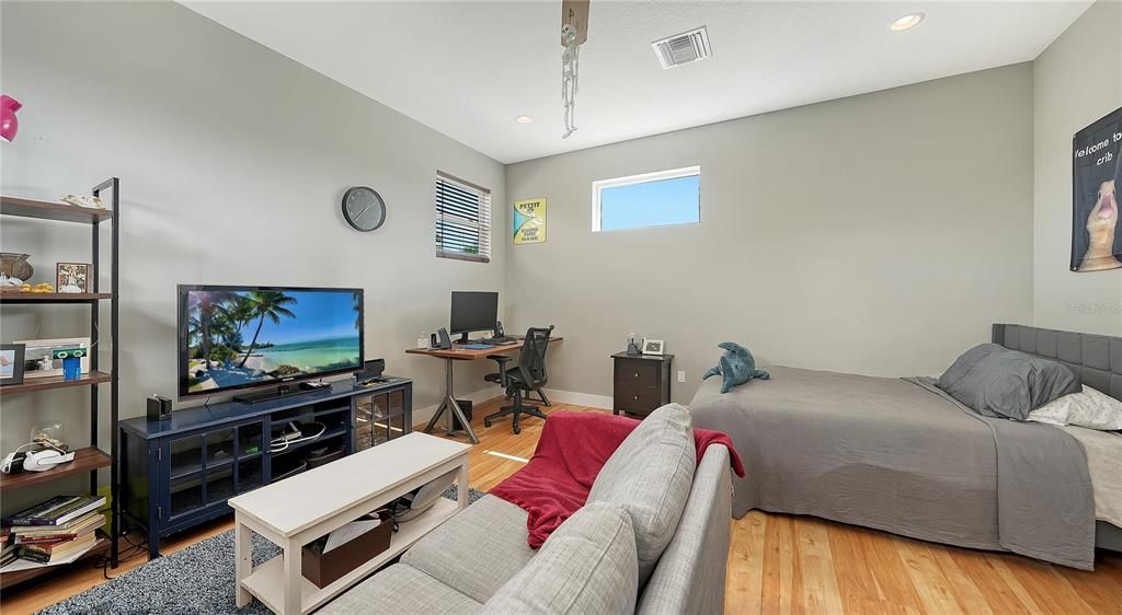 На продажу: $2,250,000 (4 спален, 4 ванн, 4003 Квадратных фут)