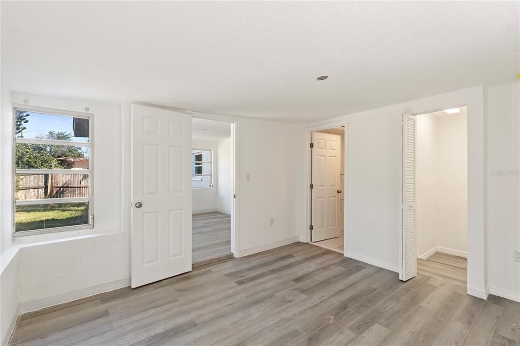 For Sale: $196,369 (3 beds, 2 baths, 1198 Square Feet)