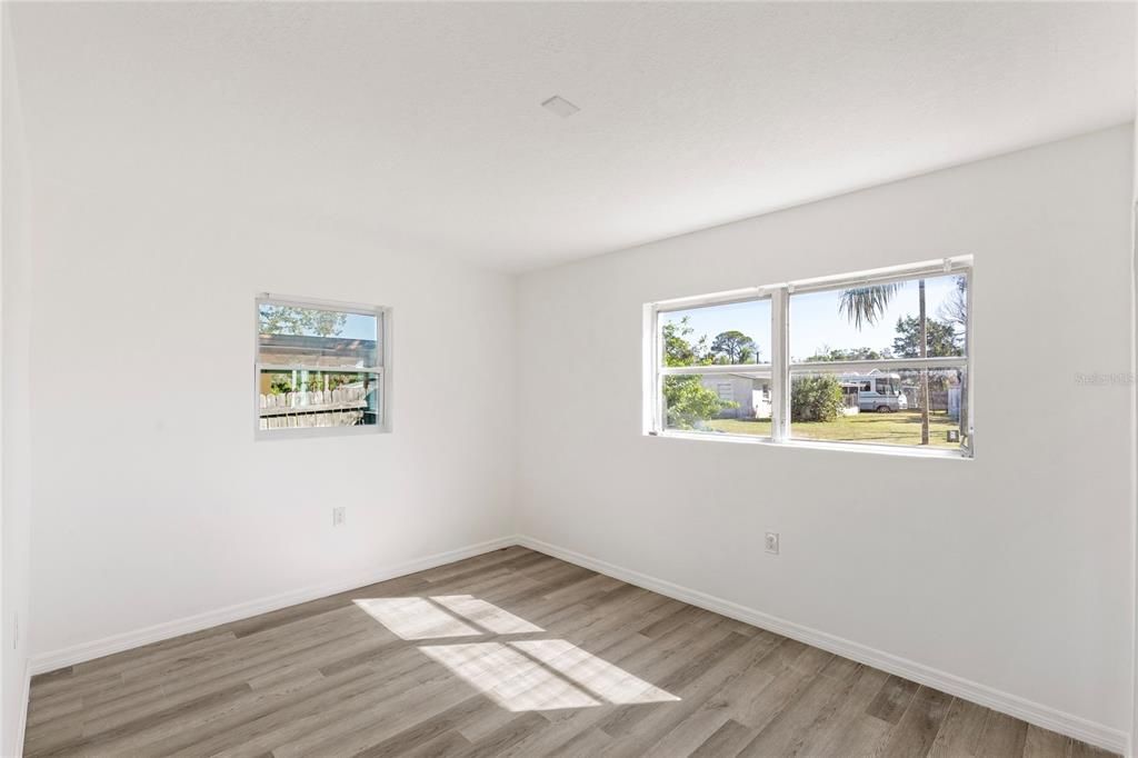 For Sale: $196,369 (3 beds, 2 baths, 1198 Square Feet)