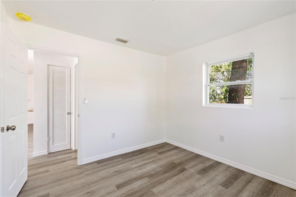 For Sale: $196,369 (3 beds, 2 baths, 1198 Square Feet)