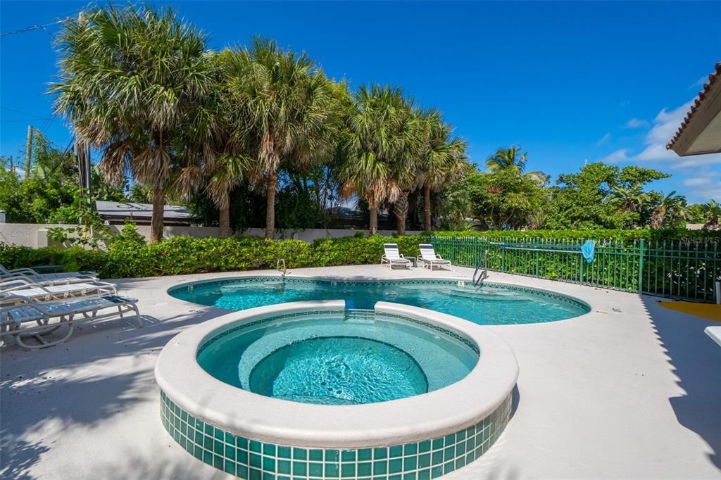 待售: $1,275,000 (3 贝兹, 3 浴室, 2060 平方英尺)