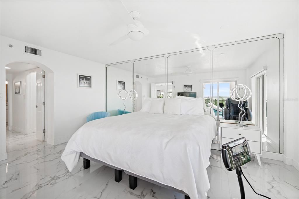 待售: $1,275,000 (3 贝兹, 3 浴室, 2060 平方英尺)