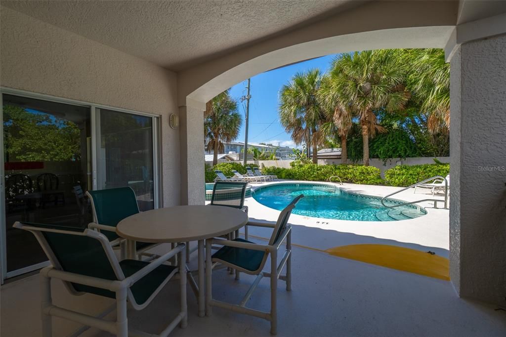 待售: $1,275,000 (3 贝兹, 3 浴室, 2060 平方英尺)