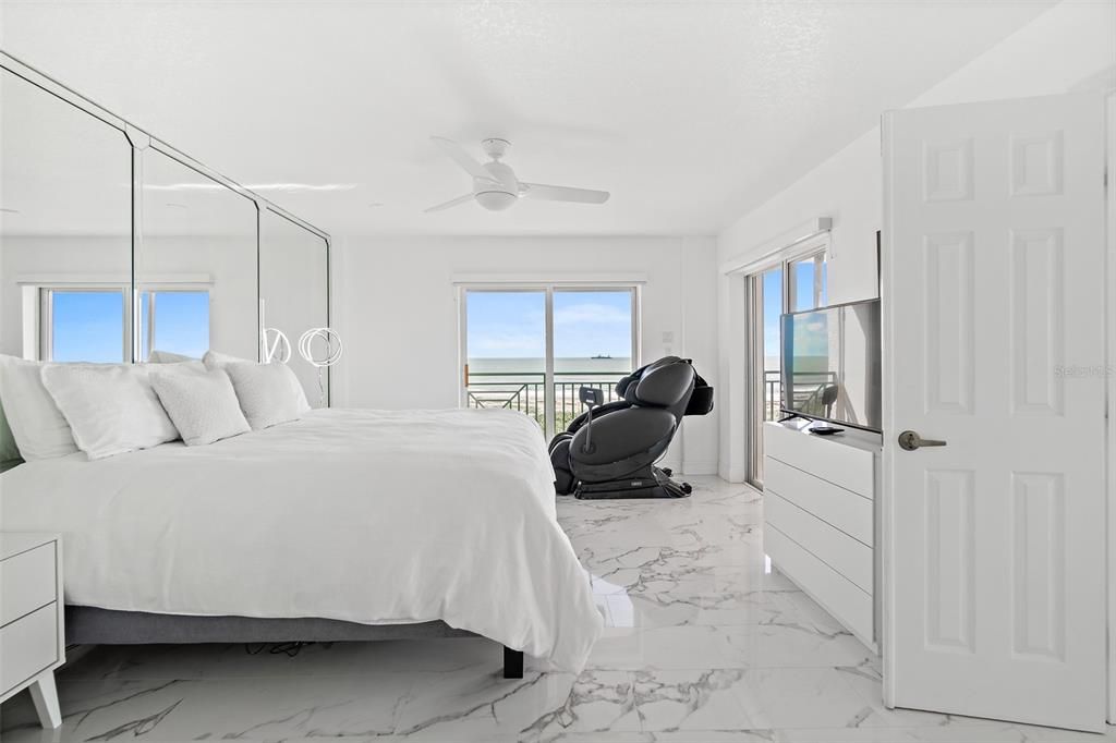 待售: $1,275,000 (3 贝兹, 3 浴室, 2060 平方英尺)