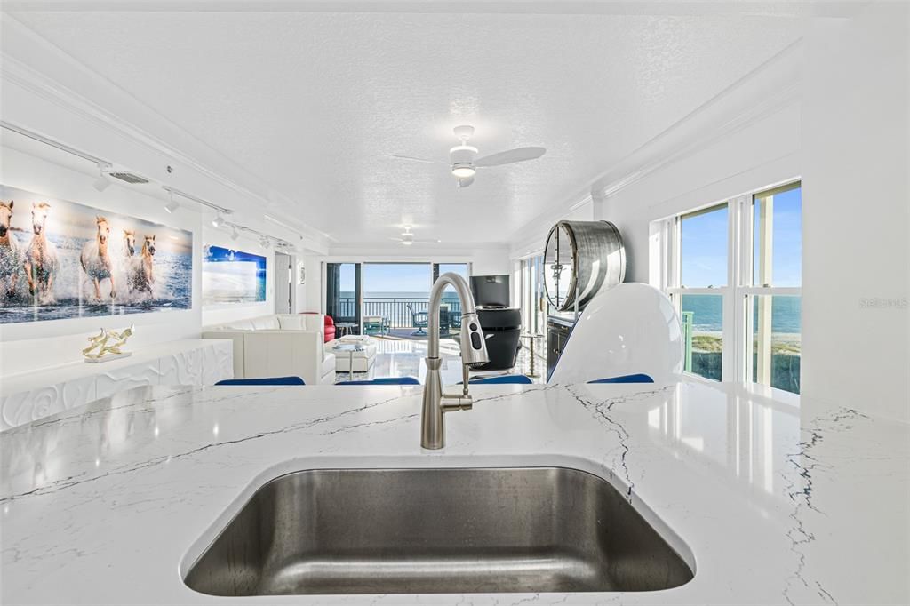 待售: $1,275,000 (3 贝兹, 3 浴室, 2060 平方英尺)