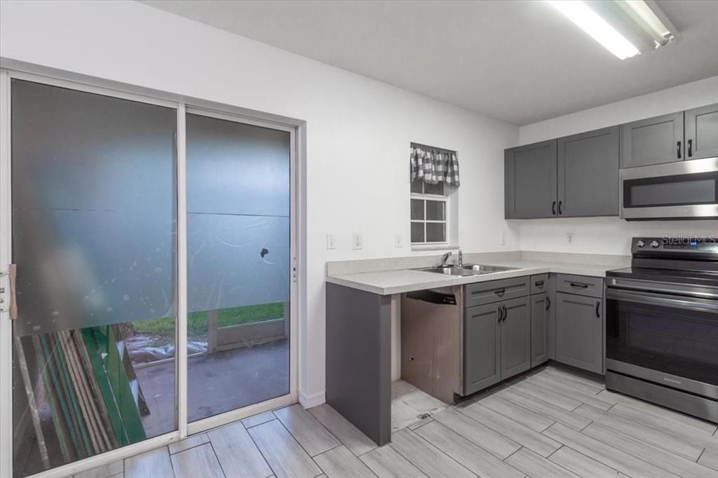 For Rent: $1,850 (2 beds, 2 baths, 1532 Square Feet)