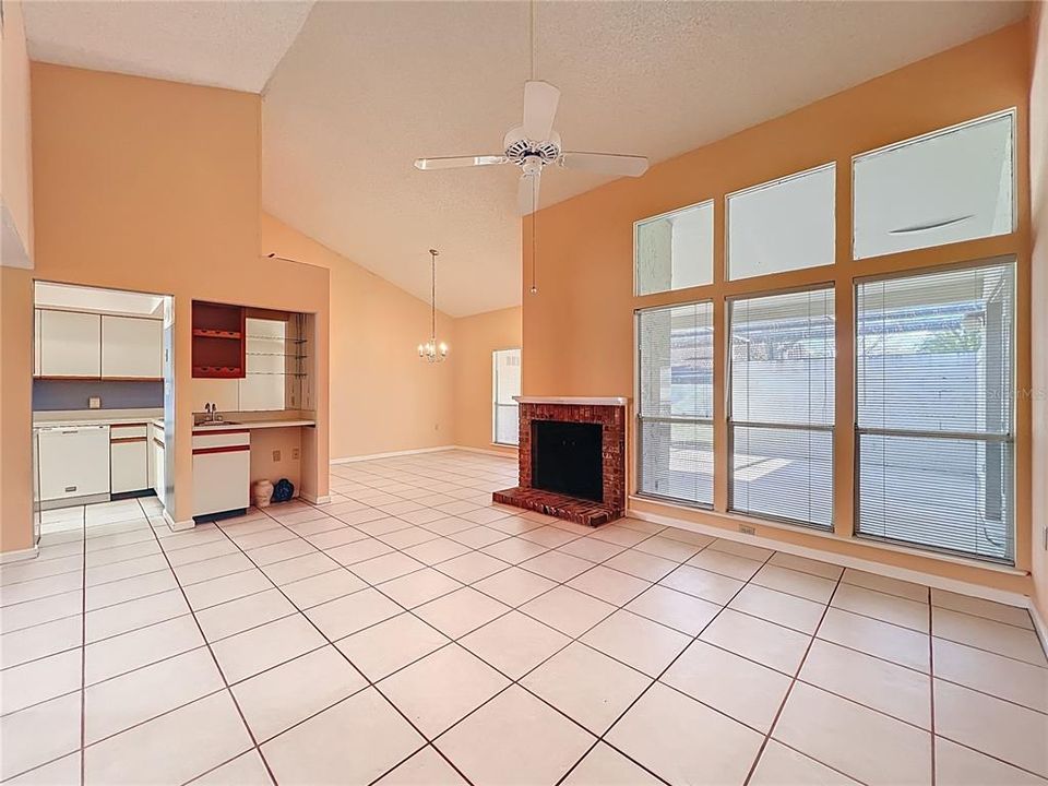 For Sale: $225,000 (3 beds, 2 baths, 1484 Square Feet)