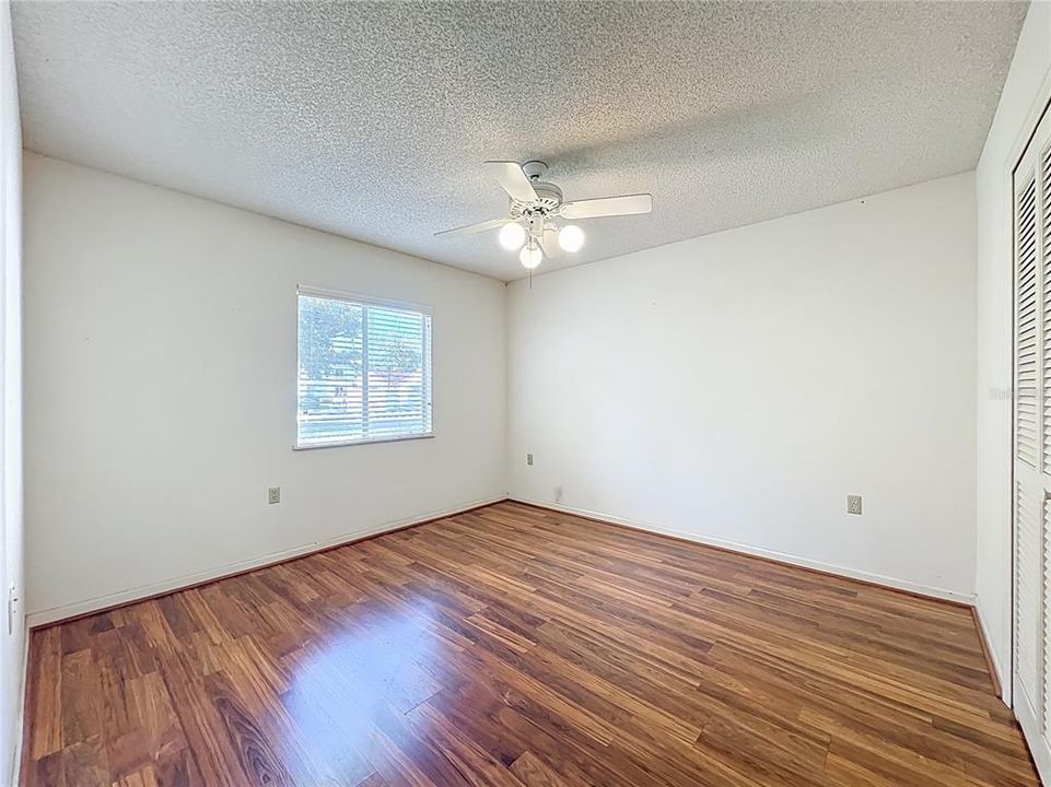 For Sale: $225,000 (3 beds, 2 baths, 1484 Square Feet)