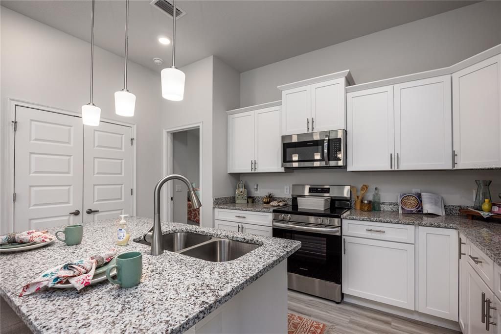 Active With Contract: $364,650 (4 beds, 2 baths, 1635 Square Feet)