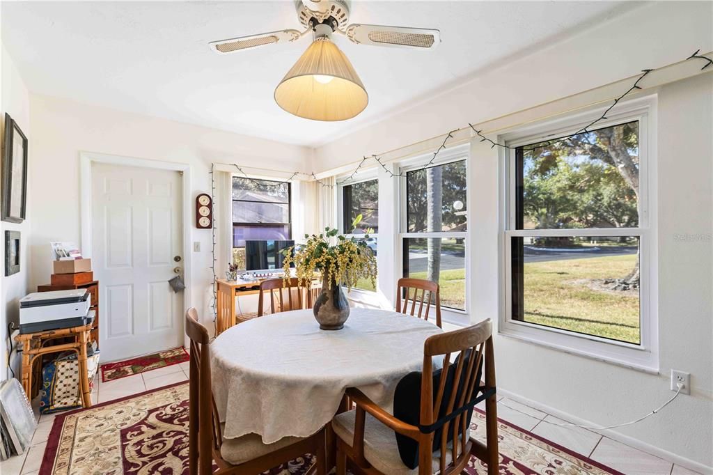 For Sale: $250,000 (2 beds, 2 baths, 1354 Square Feet)