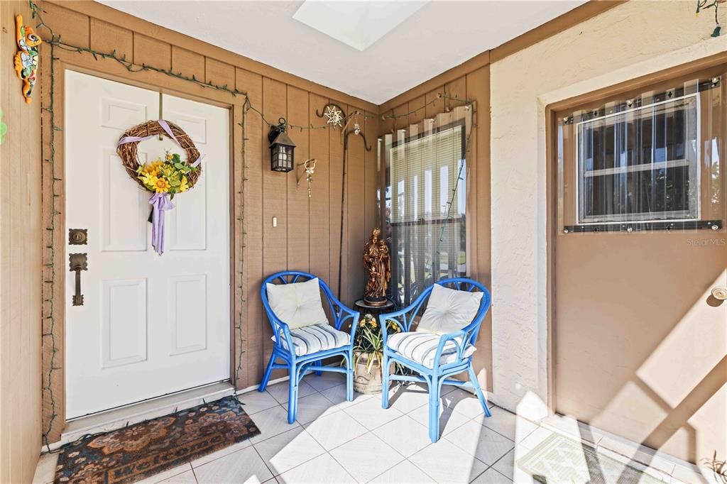 For Sale: $250,000 (2 beds, 2 baths, 1354 Square Feet)