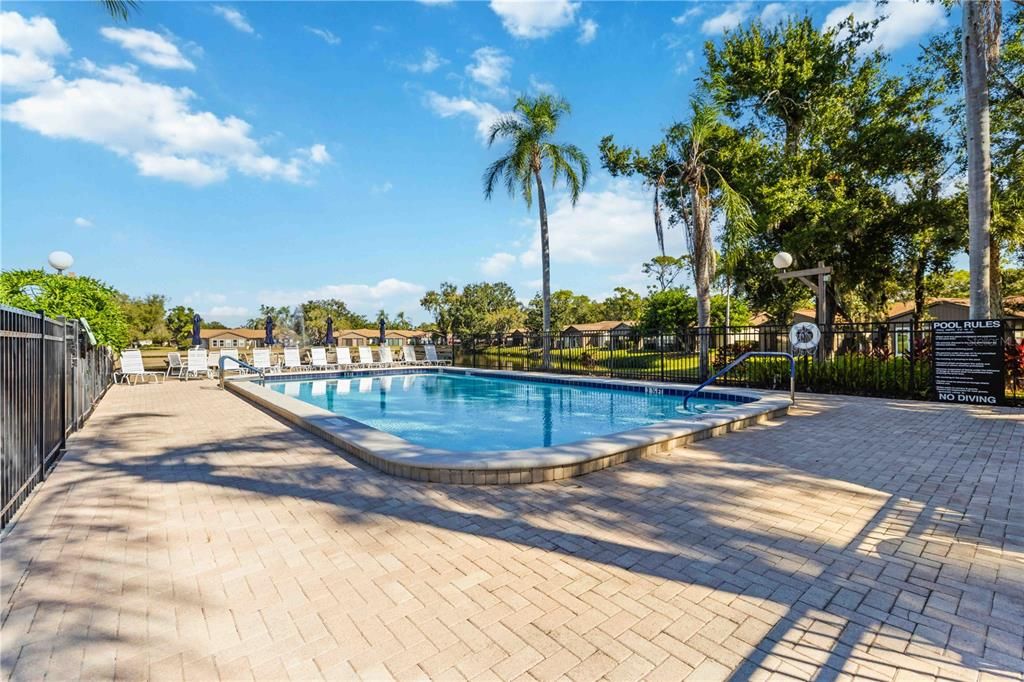 For Sale: $250,000 (2 beds, 2 baths, 1354 Square Feet)