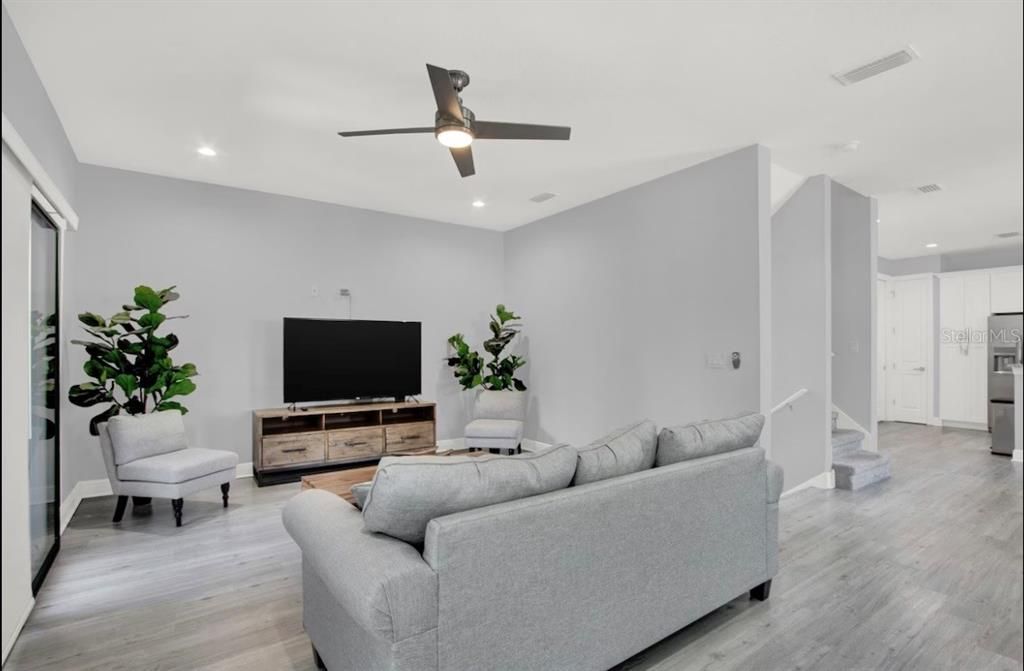 В аренду: $5,000 (3 спален, 2 ванн, 2490 Квадратных фут)