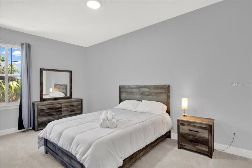 В аренду: $5,000 (3 спален, 2 ванн, 2490 Квадратных фут)