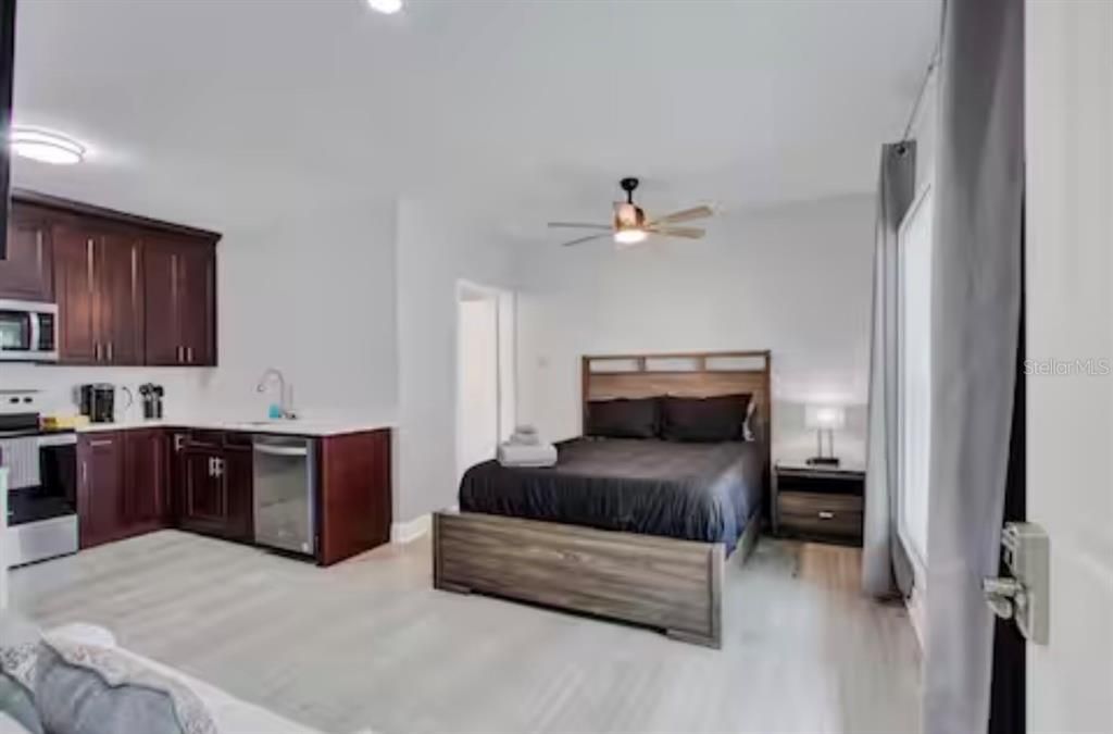 В аренду: $5,000 (3 спален, 2 ванн, 2490 Квадратных фут)