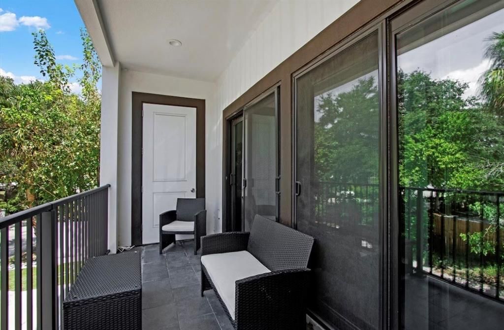 В аренду: $5,000 (3 спален, 2 ванн, 2490 Квадратных фут)