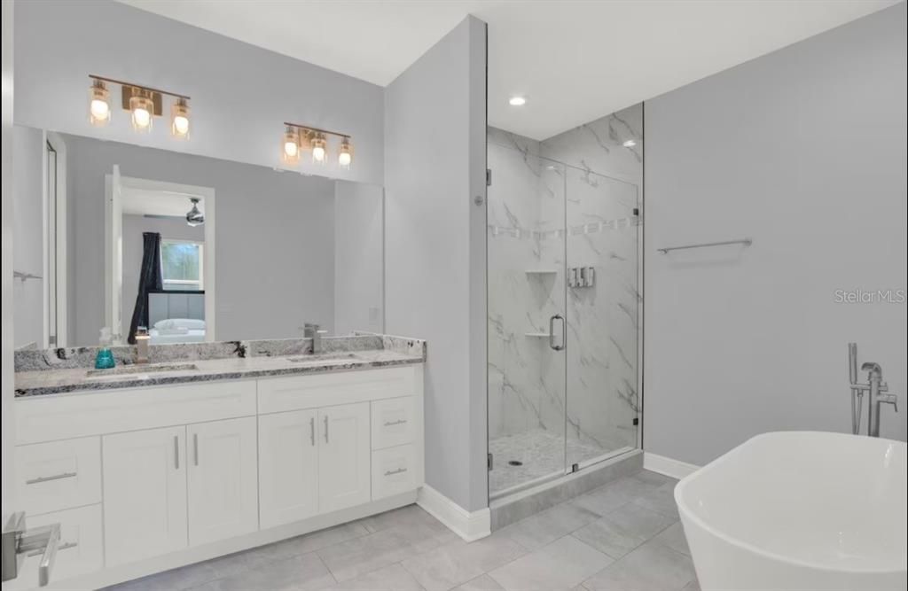 В аренду: $5,000 (3 спален, 2 ванн, 2490 Квадратных фут)