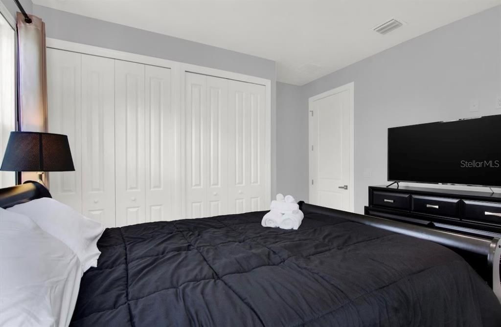 В аренду: $5,000 (3 спален, 2 ванн, 2490 Квадратных фут)