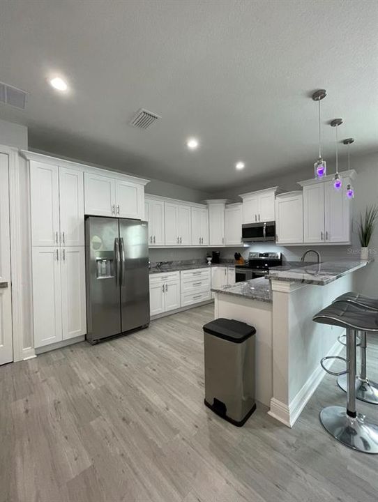 В аренду: $5,000 (3 спален, 2 ванн, 2490 Квадратных фут)