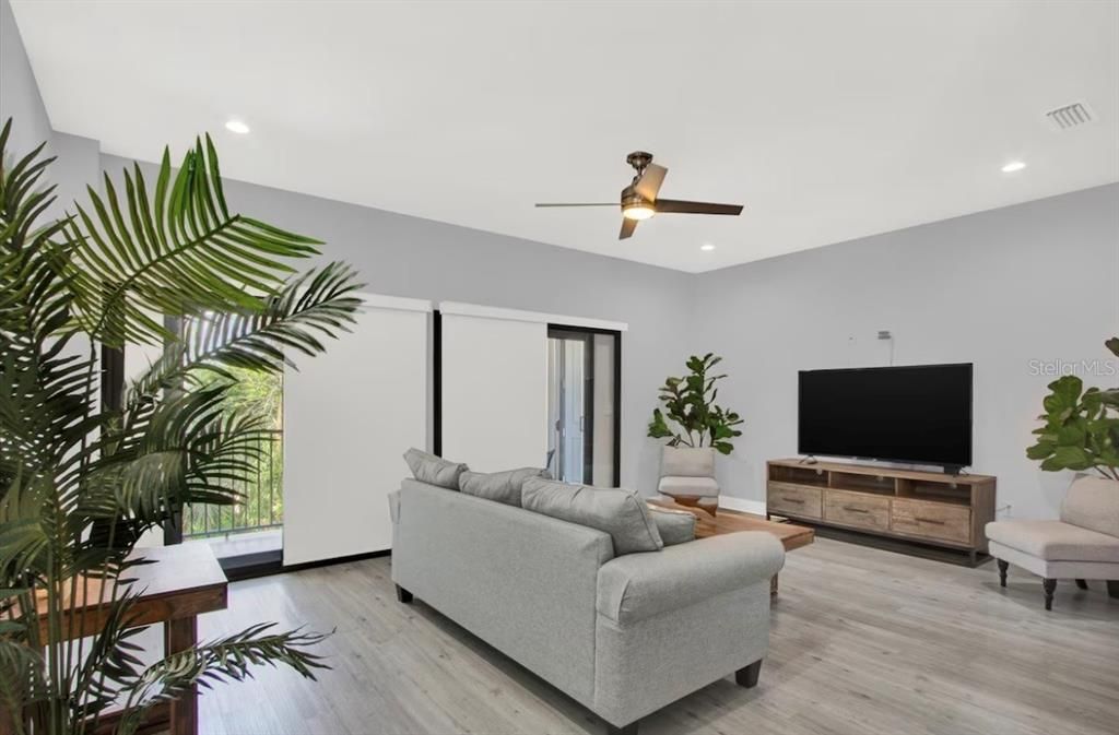 В аренду: $5,000 (3 спален, 2 ванн, 2490 Квадратных фут)