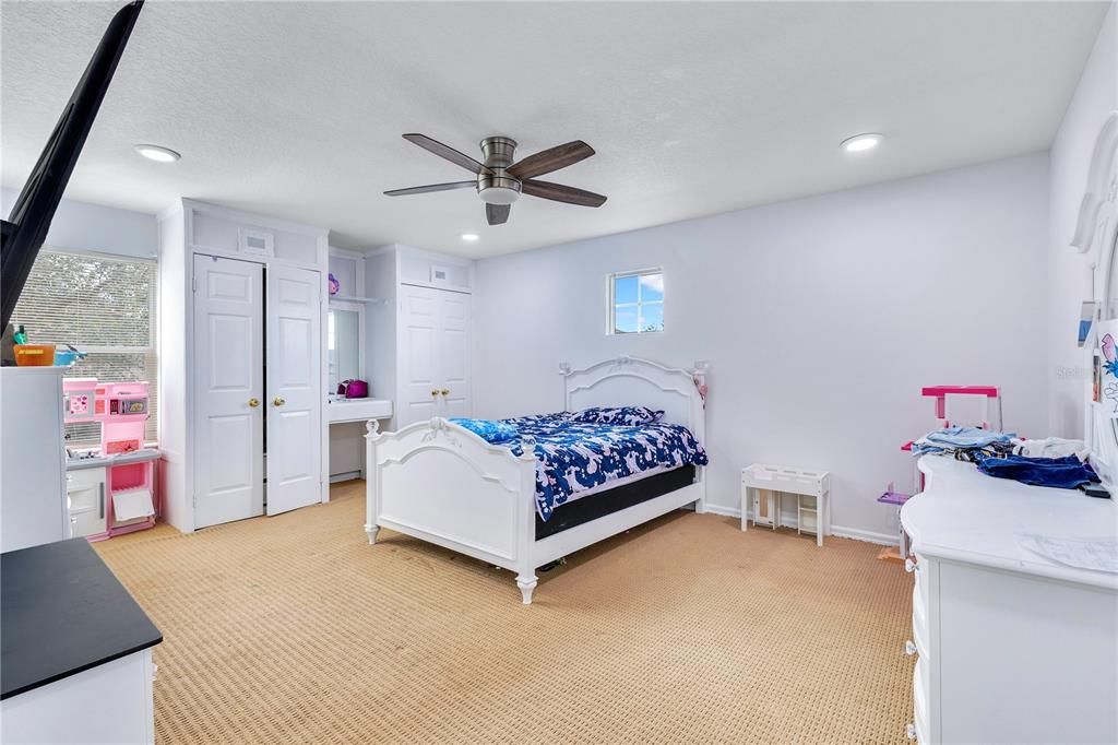 待售: $625,000 (5 贝兹, 3 浴室, 3447 平方英尺)