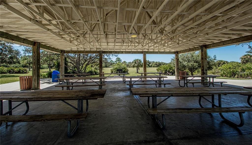 На продажу: $535,000 (3 спален, 2 ванн, 2131 Квадратных фут)