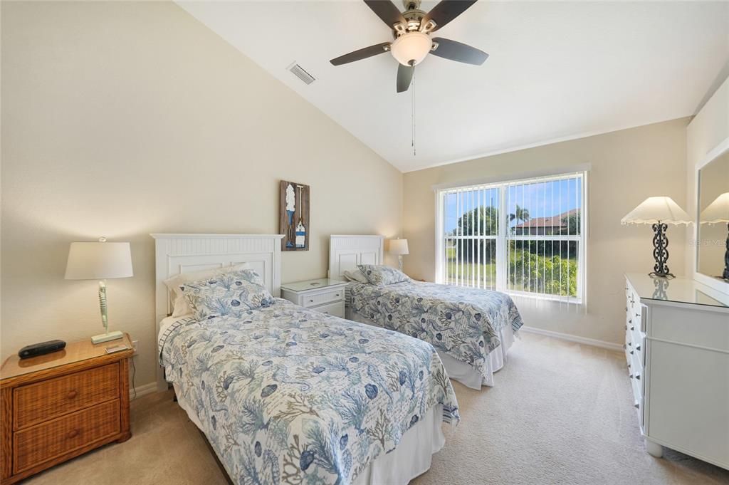 На продажу: $535,000 (3 спален, 2 ванн, 2131 Квадратных фут)