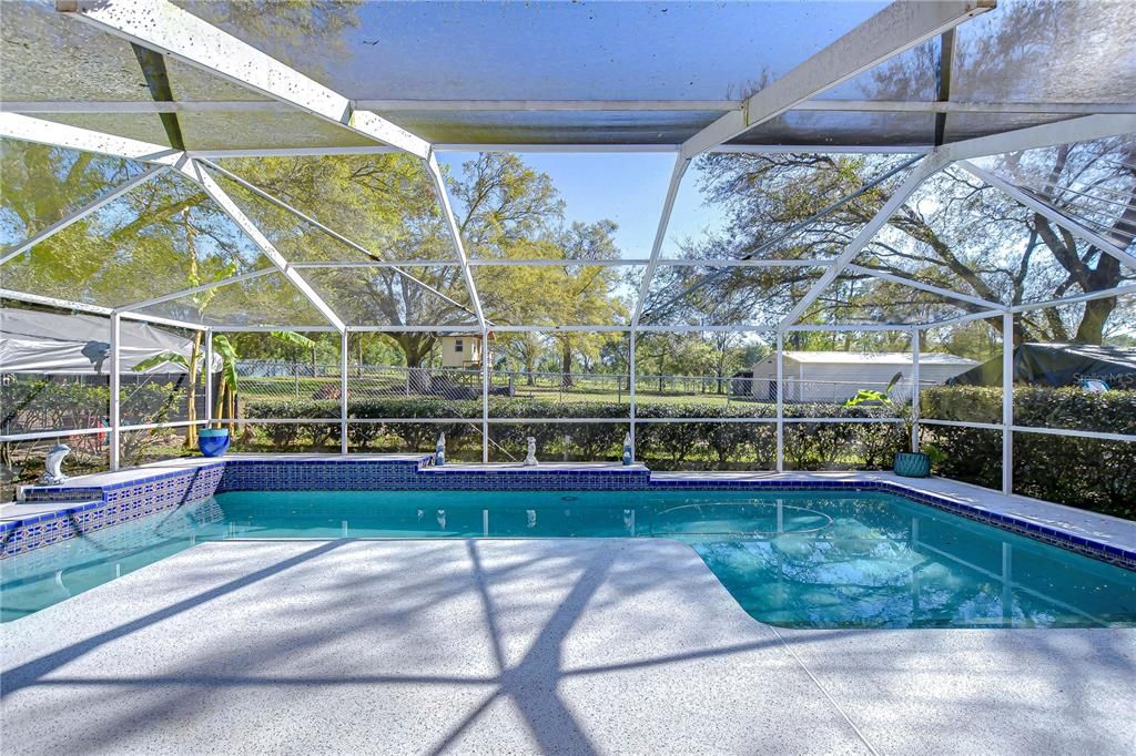 For Sale: $599,000 (3 beds, 2 baths, 2558 Square Feet)