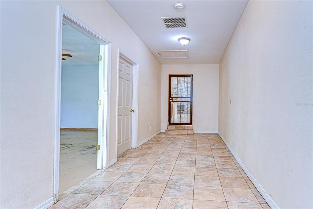 For Sale: $599,000 (3 beds, 2 baths, 2558 Square Feet)