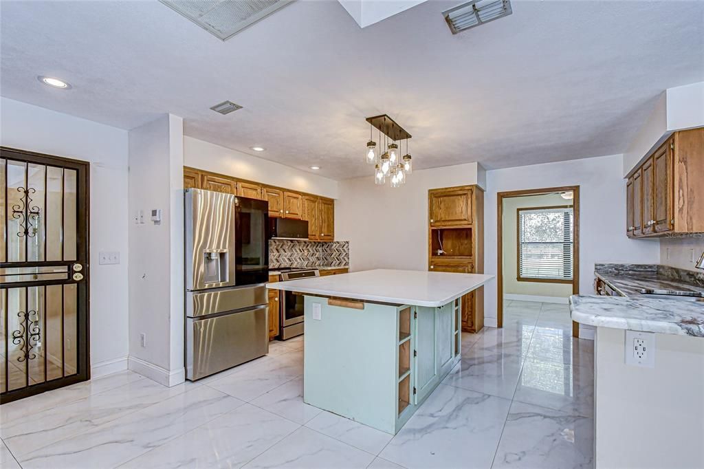 For Sale: $599,000 (3 beds, 2 baths, 2558 Square Feet)