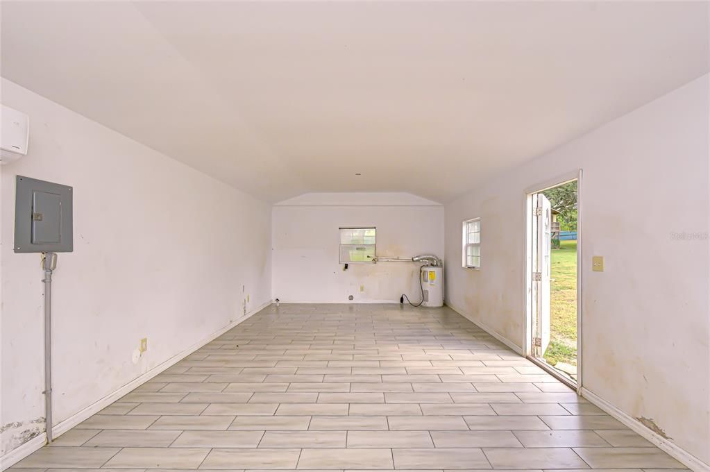 For Sale: $599,000 (3 beds, 2 baths, 2558 Square Feet)