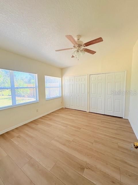 For Sale: $365,000 (4 beds, 2 baths, 1641 Square Feet)