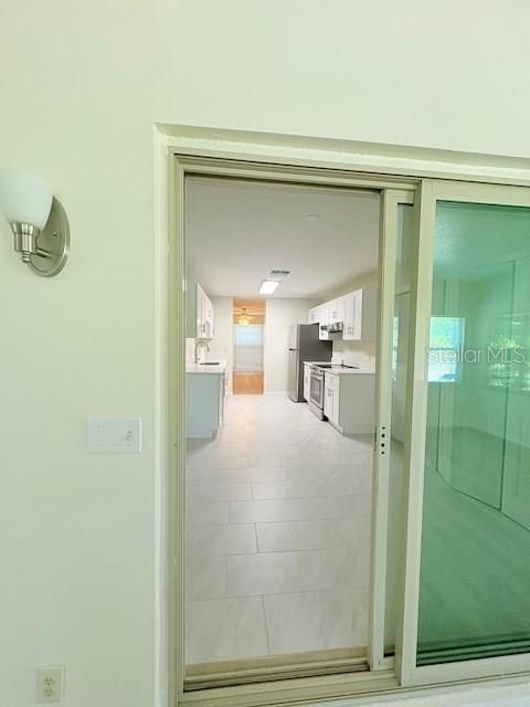 For Sale: $365,000 (4 beds, 2 baths, 1641 Square Feet)