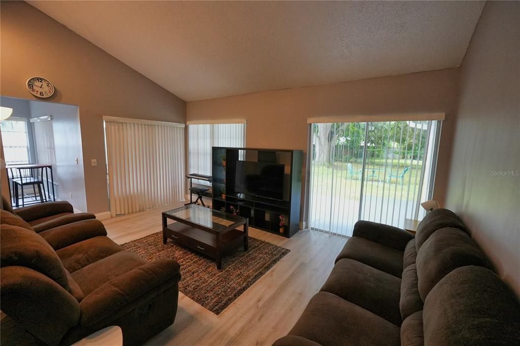 待售: $399,900 (3 贝兹, 2 浴室, 1634 平方英尺)