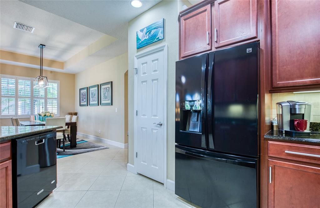 待售: $364,900 (3 贝兹, 2 浴室, 1800 平方英尺)