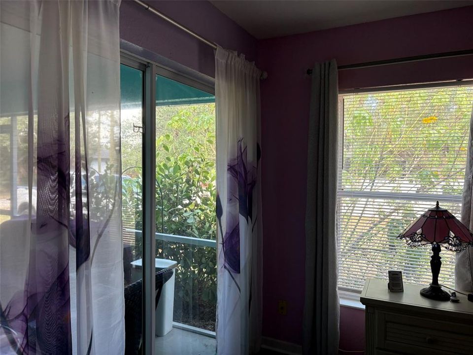 For Sale: $299,900 (3 beds, 2 baths, 1493 Square Feet)