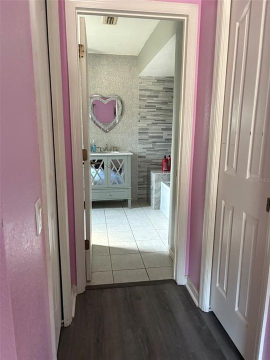 For Sale: $299,900 (3 beds, 2 baths, 1493 Square Feet)