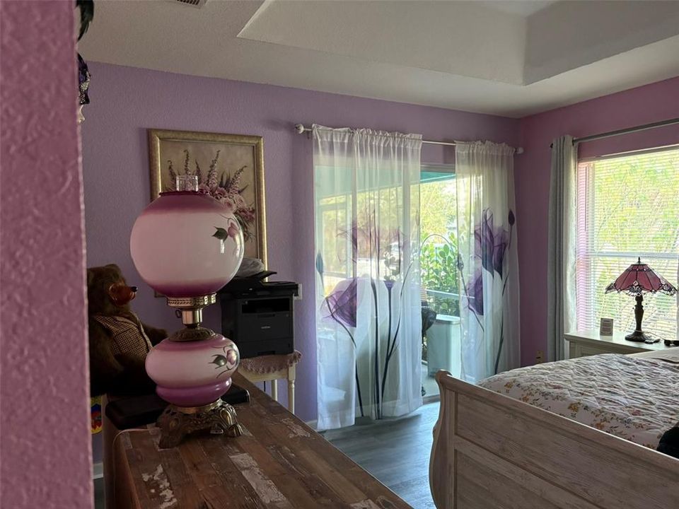 For Sale: $299,900 (3 beds, 2 baths, 1493 Square Feet)