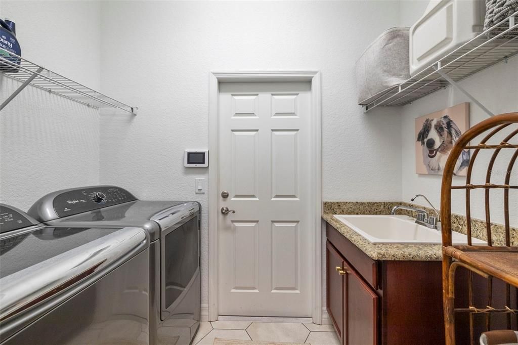 For Sale: $799,000 (4 beds, 3 baths, 2733 Square Feet)