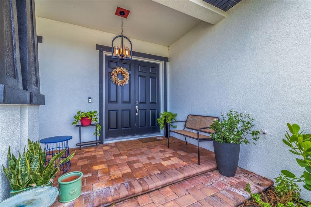 For Sale: $799,000 (4 beds, 3 baths, 2733 Square Feet)