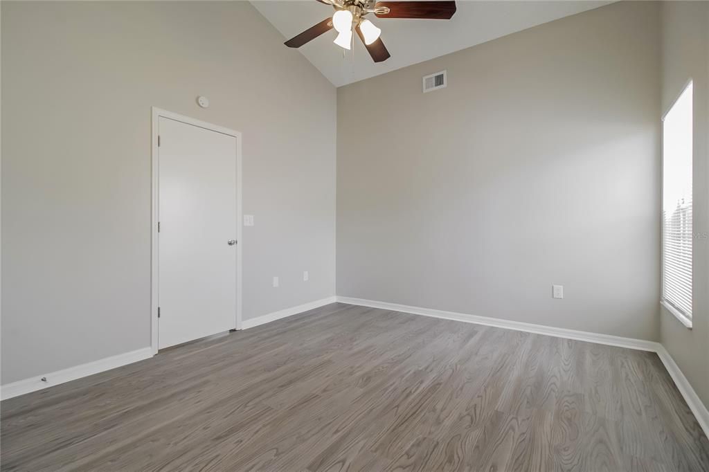 For Rent: $2,095 (3 beds, 2 baths, 1385 Square Feet)